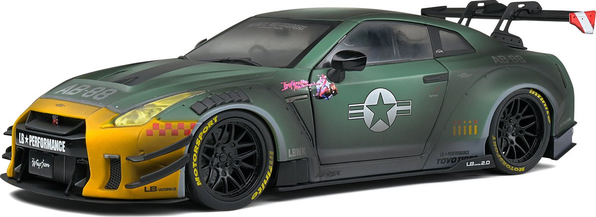 Nissan GT-R Liberty Walk Army Fighter (Groen) (30 cm) 1/18 Solido {Modelauto - Schaalmodel - Miniatuurauto}